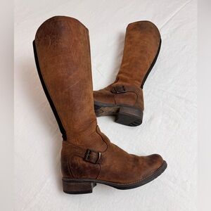 V Italia Brown Leather Riding Boots Full Side Zip Size 38 Classic Buckle Detail